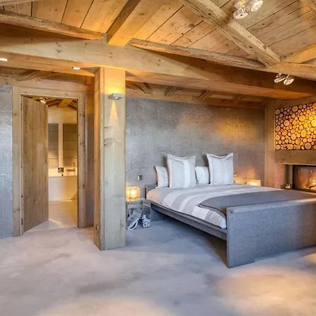 Luxury Private Jacuzzi Sauna *
